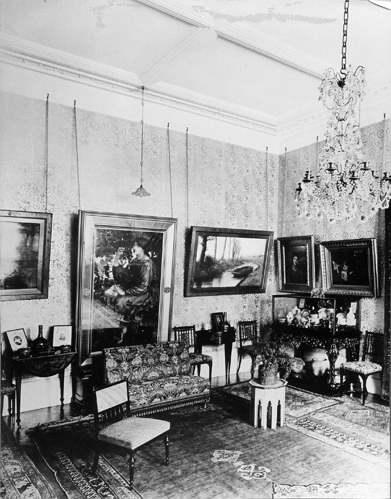 19000000c IONIDES COLLECTION Hove 1.jpg